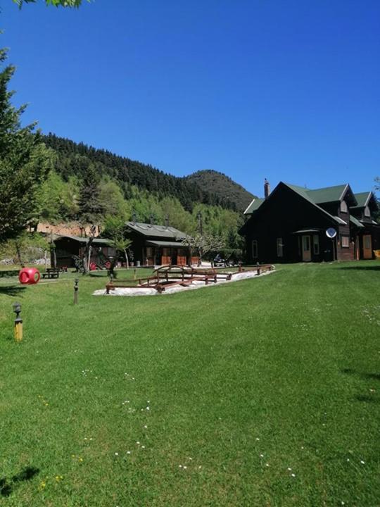 Gasthaus Agroktima Armonia Karpenísion Exterior foto