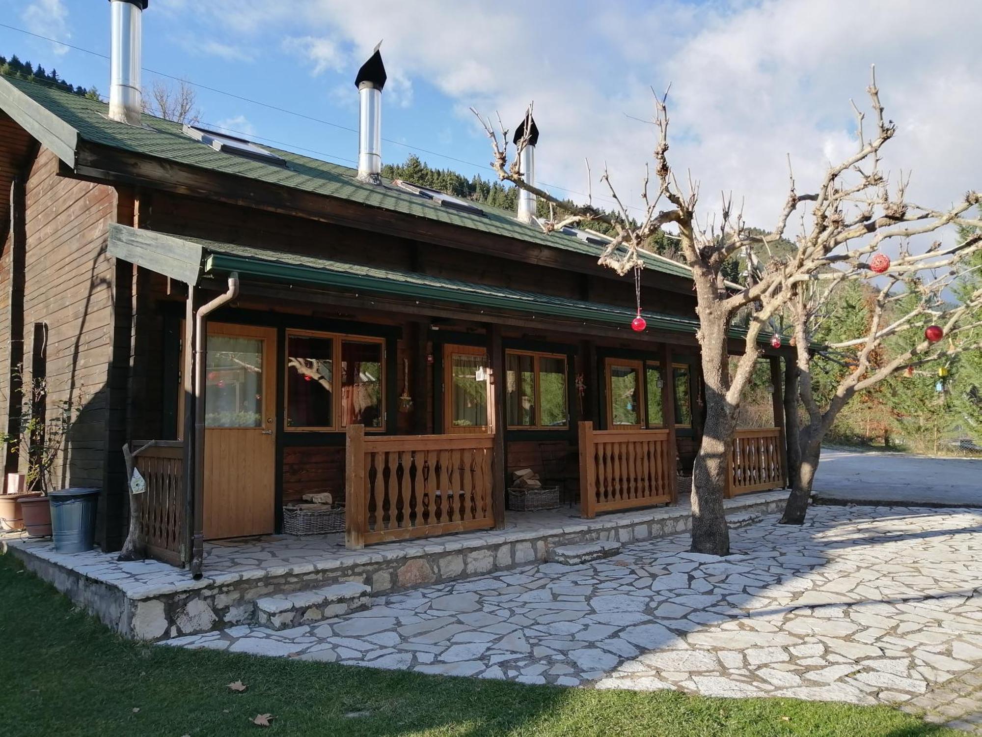 Gasthaus Agroktima Armonia Karpenísion Exterior foto